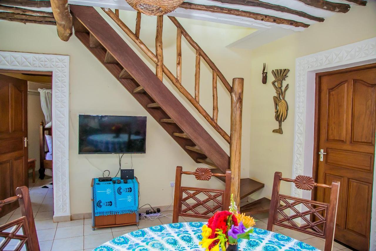 Immaculate Stunning 3-Bed Cottage In Diani Beach Exterior photo